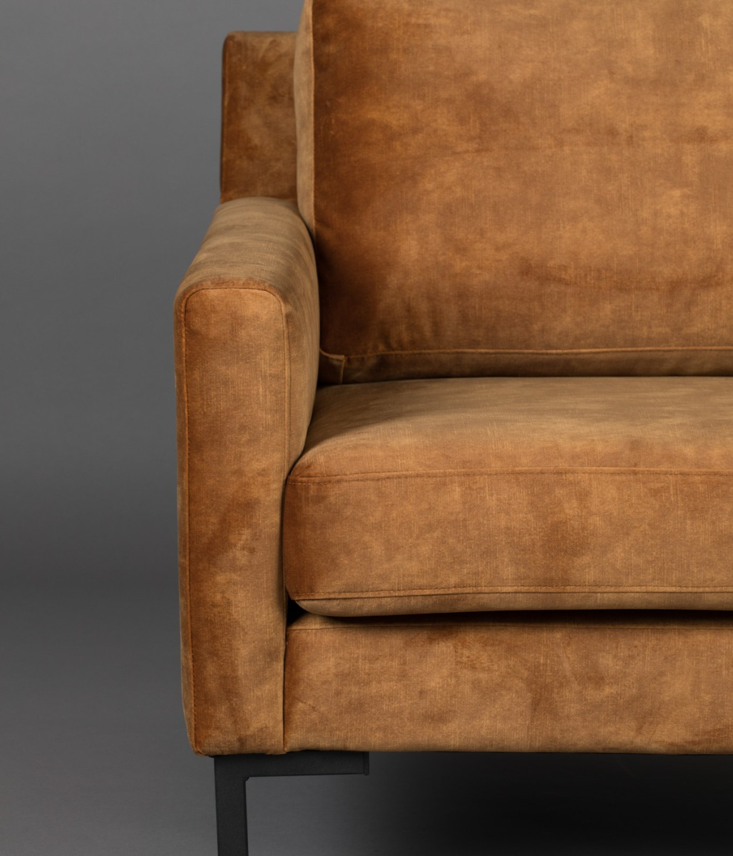 Houda Loveseat Caramel