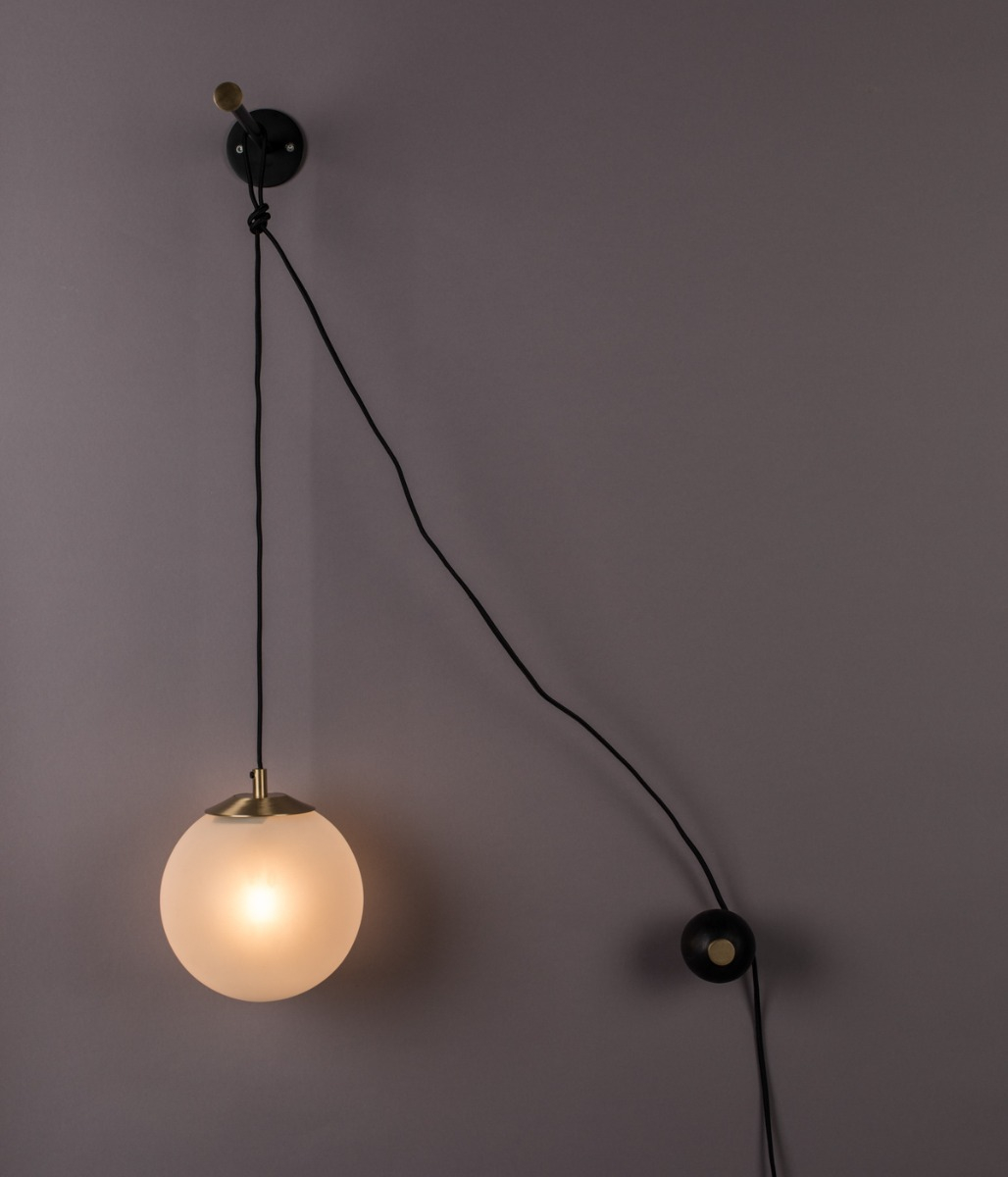 Bulan Wall Lamp