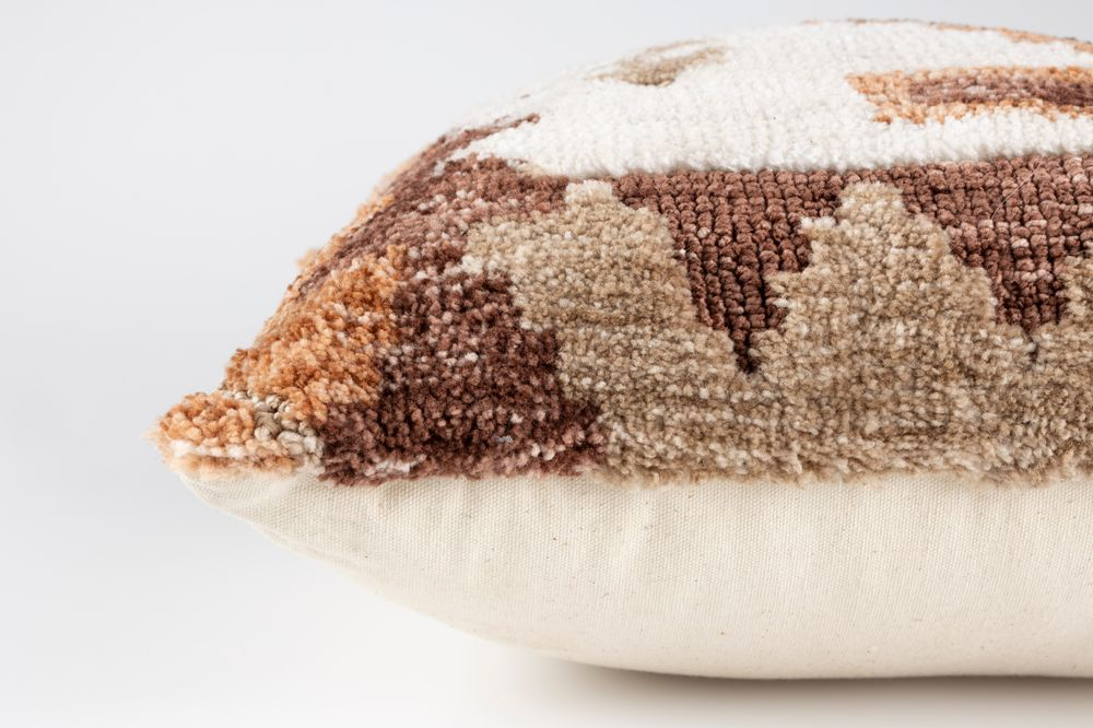 Maron Cushion 45x45 main product photo no-optimization