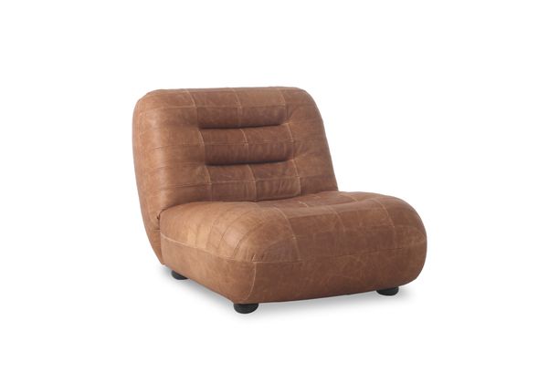 Wyatt lounge chair wax Front Side